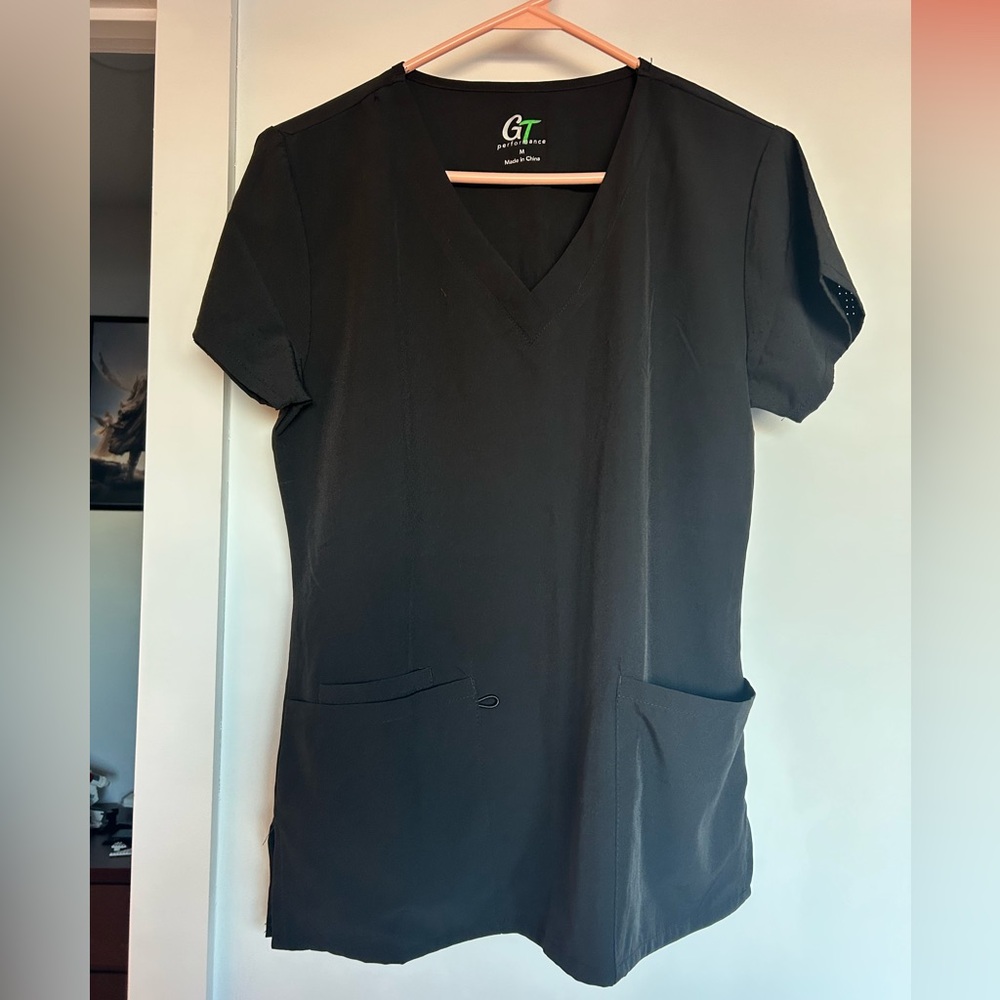 black scrub top size medium
